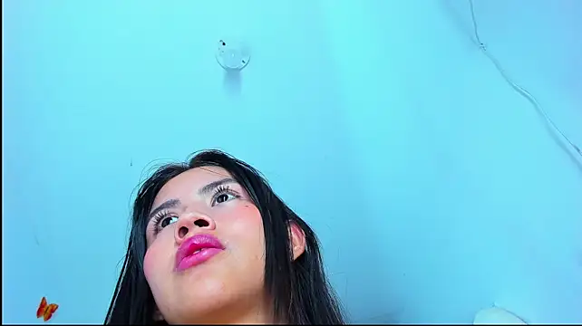 naomi_west_xxx stripchat live cam model