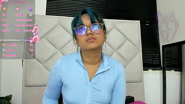 azul_moonn stripchat live cam model