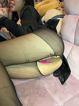 Kiko-na stripchat live cam model