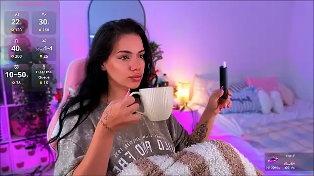 KatieSwan stripchat live cam model