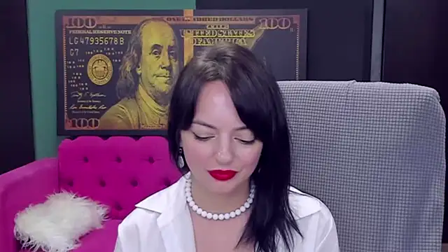 BellaRowan stripchat live cam model