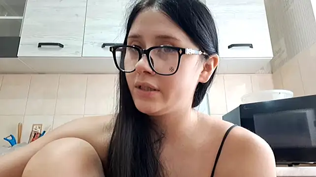 Mira_Stavik stripchat live cam model