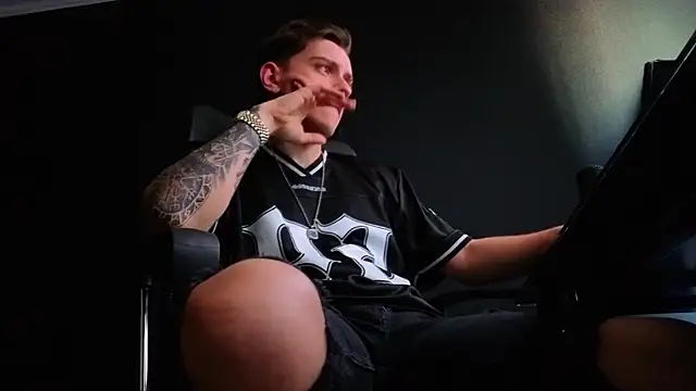 FelixStarkk stripchat live cam model