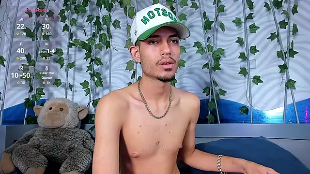 ItsZairen stripchat live cam model