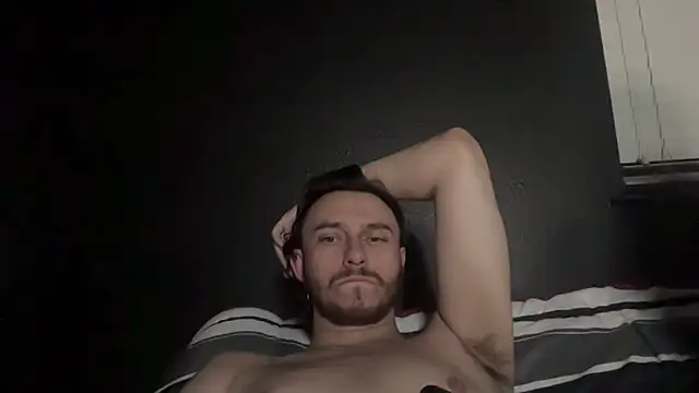 MrCloudzzz stripchat live cam model
