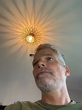 Thor-82 stripchat live cam model