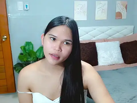 AlianaFord stripchat live cam model