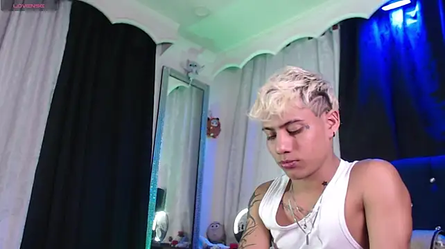 Sexys_Boys_Hot1 stripchat live cam model