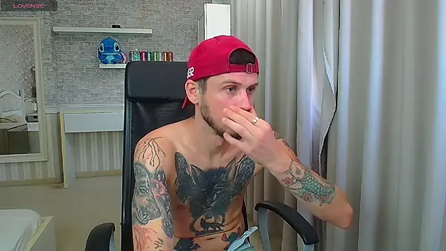 JonahShaw stripchat live cam model