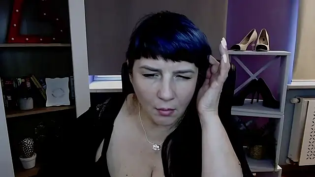 velvet_gloria stripchat live cam model