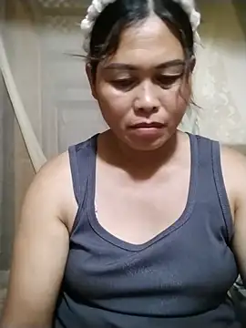-Hatybi- stripchat live cam model