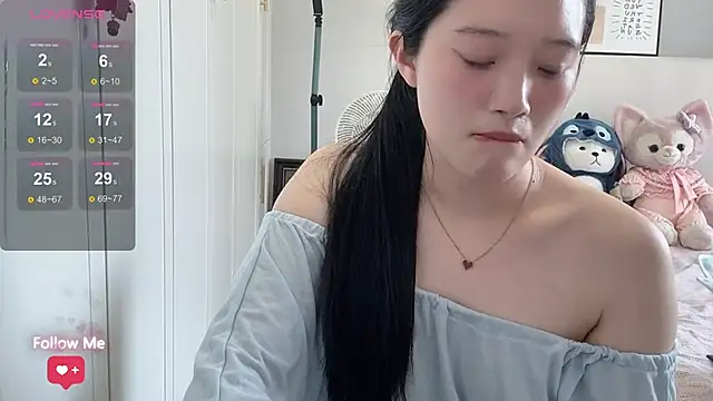 --bee-- stripchat live cam model