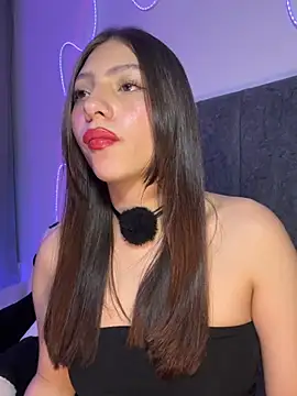 D-Bunnyyy stripchat live cam model