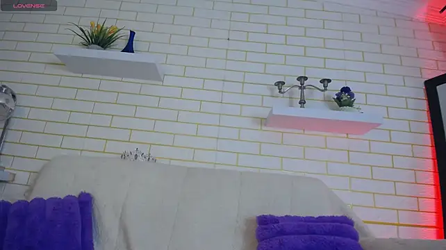 Chloe1126_ stripchat live cam model