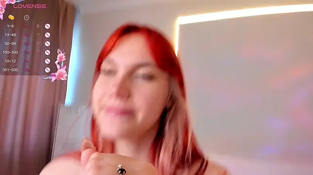SweetieMarry stripchat live cam model