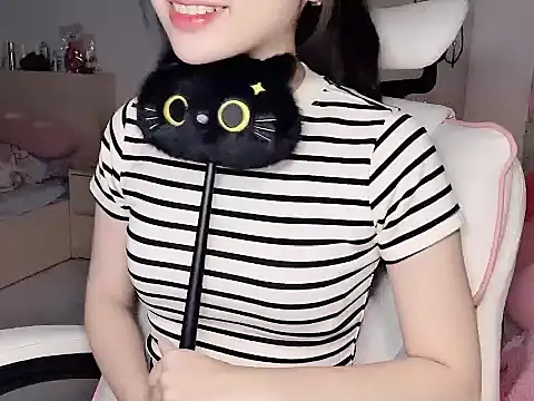 Yuyu-baobei stripchat live cam model
