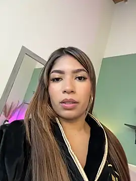 OliviaCollings stripchat live cam model