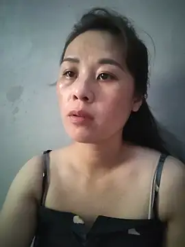 Bea-aexxy stripchat live cam model