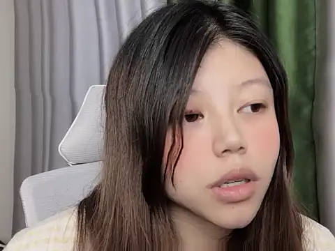 yanyan2007 stripchat live cam model
