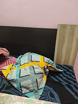 CurvyPooja stripchat live cam model