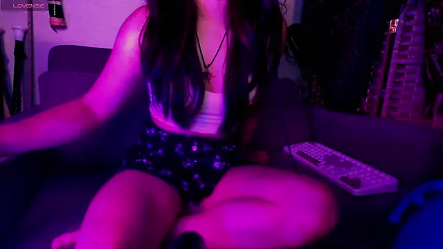 DemonessAzazel stripchat live cam model