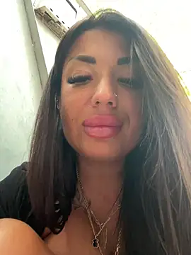 RuslanaXX stripchat live cam model