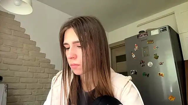ZaraGuyette stripchat live cam model