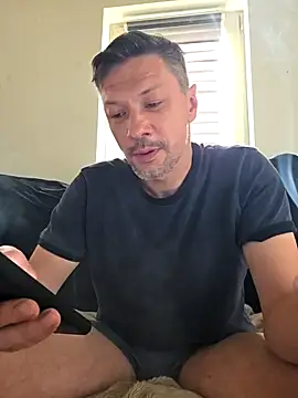 tomek84 stripchat live cam model