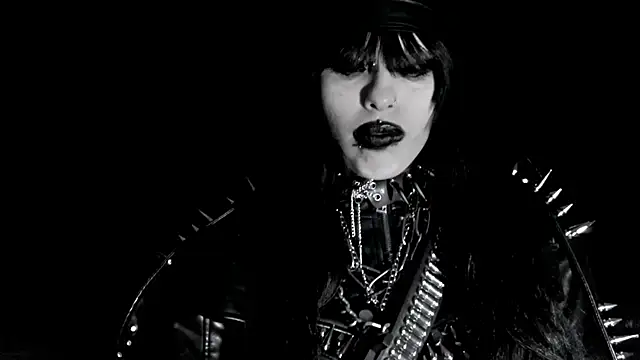 XXIOUX stripchat live cam model