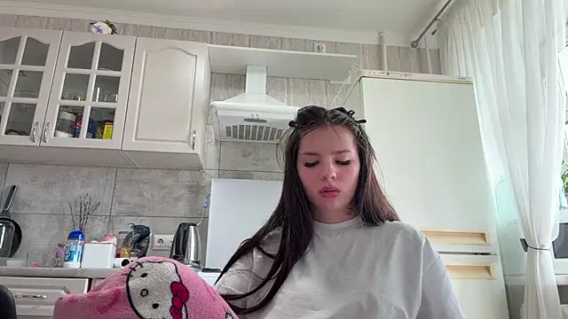 VernitaGruenhagen stripchat live cam model