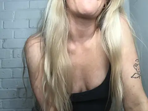 seeusinurdream stripchat live cam model