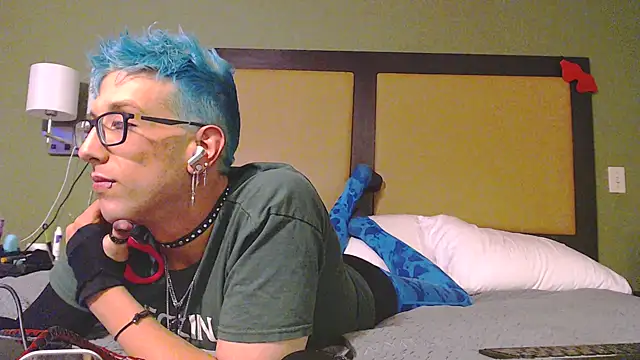 AverzBabbz stripchat live cam model