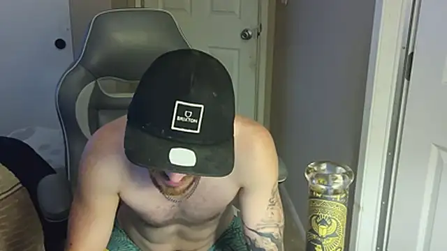 Huntzg23 stripchat live cam model