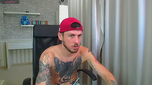 JonahShaw stripchat live cam model