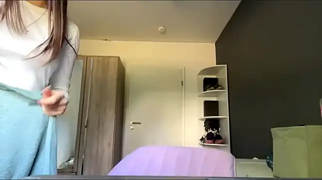 SpanishRooter stripchat live cam model