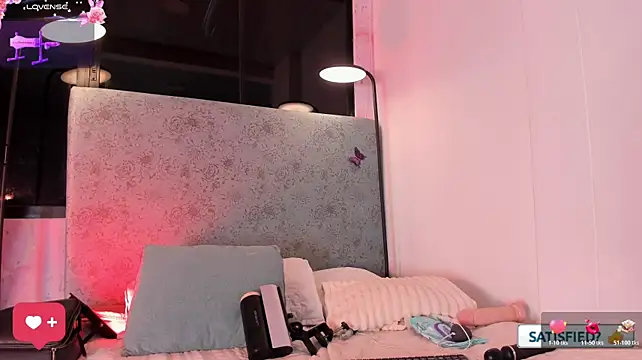 JESSI_NAOMI stripchat live cam model