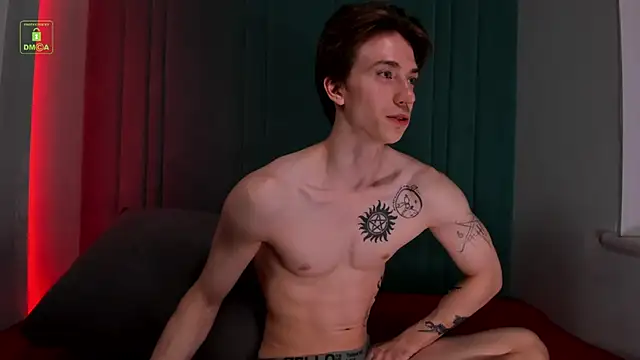 ares_pallini stripchat live cam model