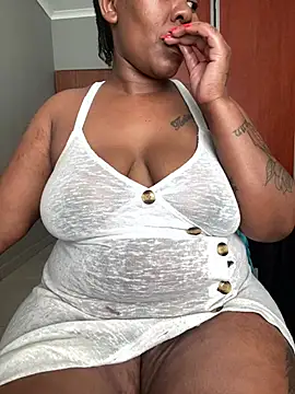 fatpussydallx stripchat live cam model