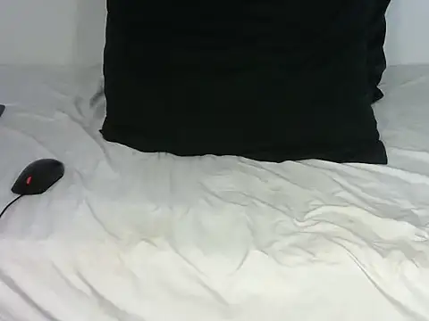 Stormymbally stripchat live cam model