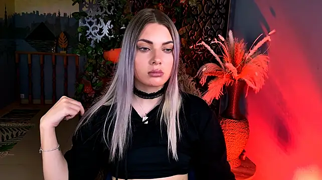 HyileyClark stripchat live cam model