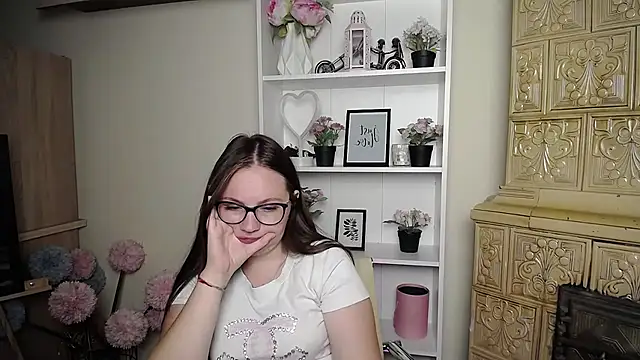 LiliaErmi stripchat live cam model