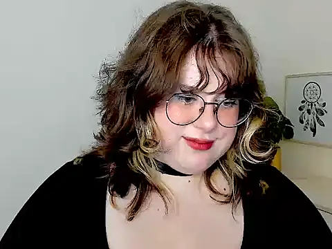 OpheliaLush stripchat live cam model