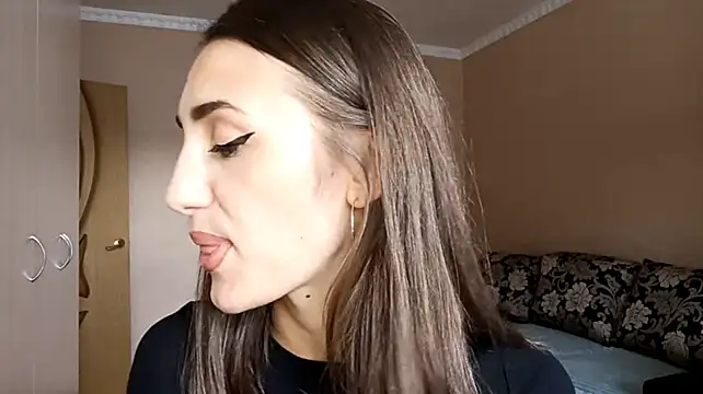 KenyattaKatzman stripchat live cam model