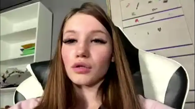 lunaforyou stripchat live cam model
