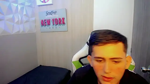 JaxBlue_ stripchat live cam model