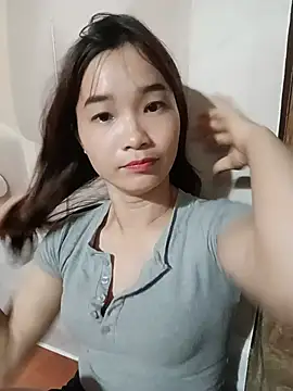 Bella-Gracy stripchat live cam model