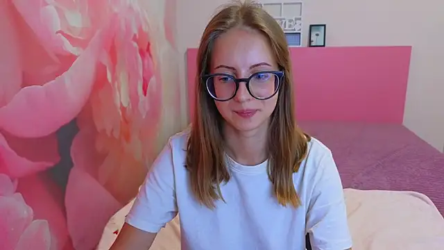 AliceAdams stripchat live cam model