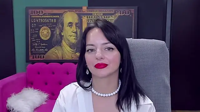 BellaRowan stripchat live cam model