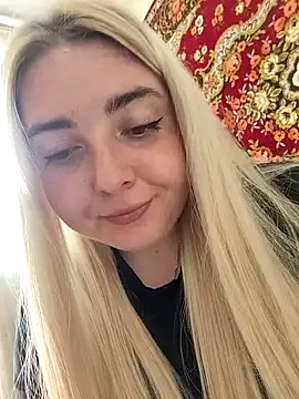 GreenOwll stripchat live cam model