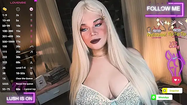 xHugeHarleySelfsuckerx stripchat live cam model